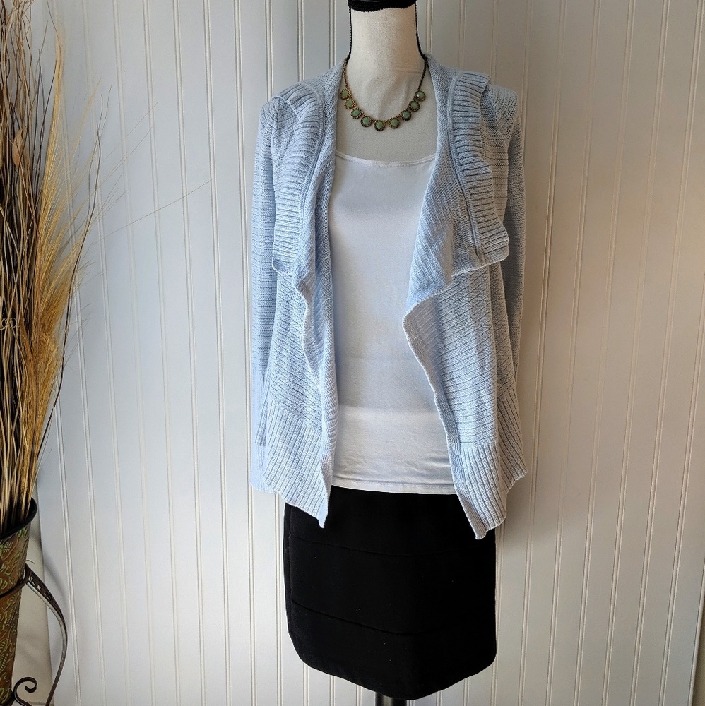 6/$25 ⬇️ Hollister Pale Blue Hooded Cardigan